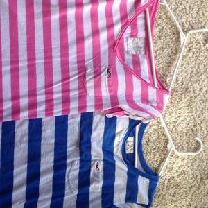 Hollister  tee bundle!!